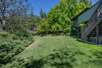 132 High Oak Drive, Medford, OR 97504 - Photo 16