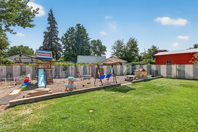 46 Tracy Avenue, Eagle Point, OR 97524 - Photo 28