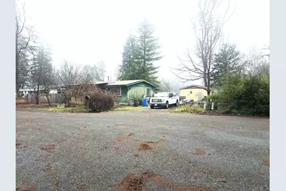 637 Frederick Court, Cave Junction, OR 97523 - Photo 4