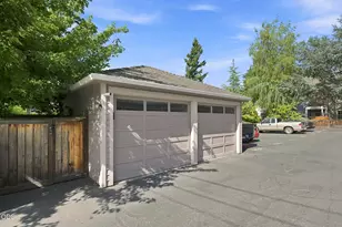 830 Park St, Ashland, OR 97520 - Photo 22
