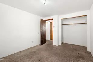 717 NW B St, Grants Pass, OR 97526 - Photo 12