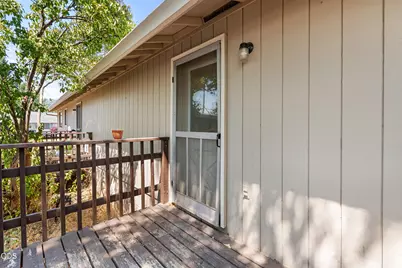 717 NW B Street, Grants Pass, OR 97526 - Photo 16