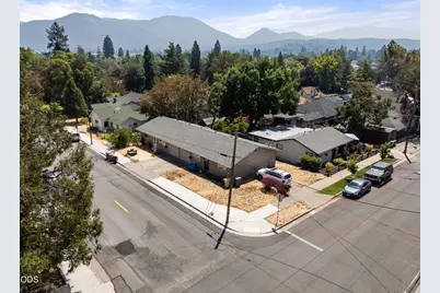 717 NW B Street, Grants Pass, OR 97526 - Photo 18