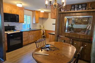 515 E Main St, Rogue River, OR 97537 - Photo 2