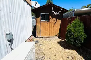 515 E Main St, Rogue River, OR 97537 - Photo 8