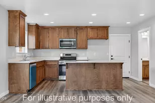 953 Honey Bee St, Medford, OR 97501 - Photo 4