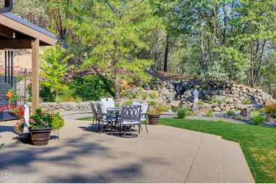 2355 Johns Peak Road, Central Point, OR 97502 - Photo 72
