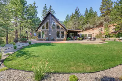 2355 Johns Peak Road, Central Point, OR 97502 - Photo 1