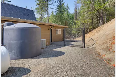 2355 Johns Peak Road, Central Point, OR 97502 - Photo 110