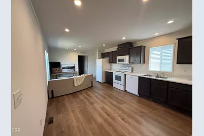 460 Arnos Street #87, Talent, OR 97540 - Photo 4