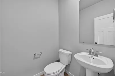 726 NW Varnish Place, Redmond, OR 97756 - Photo 10