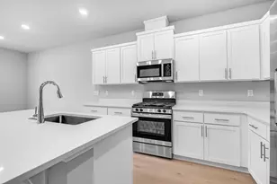 726 NW Varnish Pl, Redmond, OR 97756 - Photo 10