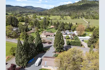 3248 Griffin Creek Road, Medford, OR 97501 - Photo 50