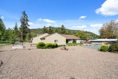 3248 Griffin Creek Road, Medford, OR 97501 - Photo 66