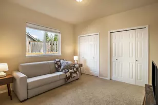 800 SE Shadowood Dr, Bend, OR 97702 - Photo 26