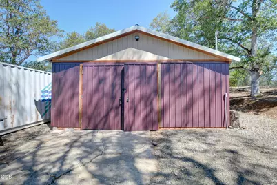 1765 Brownsboro-Meridian Road, Eagle Point, OR 97524 - Photo 40
