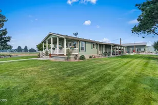 4243 NW Gerke Rd, Prineville, OR 97754 - Photo 2