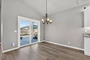 3710 Carlin Dr, Medford, OR 97504 - Photo 18