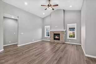 3710 Carlin Dr, Medford, OR 97504 - Photo 8
