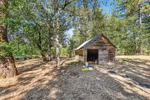 515 Powell Creek Rd, Williams, OR 97544 - Photo 22