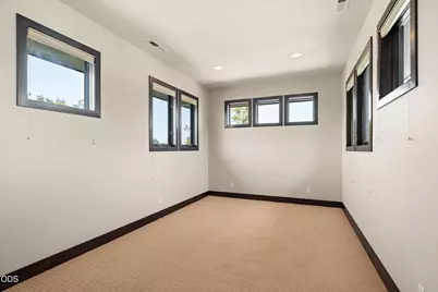 938 St Andrews Way, Eagle Point, OR 97524 - Photo 30