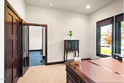 938 St Andrews Way, Eagle Point, OR 97524 - Photo 14