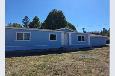 315 N Baker Avenue, Chiloquin, OR 97624 - Photo 2
