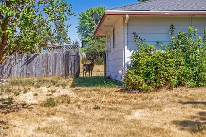 135 Leach Drive, Midland, OR 97634 - Photo 30
