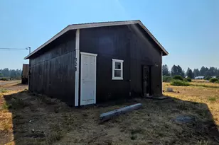 308 S Klamath Ave, Chiloquin, OR 97624 - Photo 16