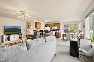 2074 NE Chanel Ct, Bend, OR 97701 - Photo 8