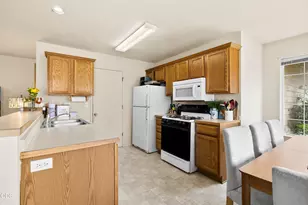 2074 NE Chanel Ct, Bend, OR 97701 - Photo 14