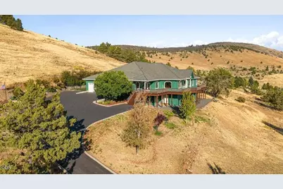 3427 Plum Hill Road, Klamath Falls, OR 97601 - Photo 4