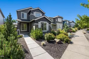 61065 SE Sydney Harbor Dr, Bend, OR 97702 - Photo 2