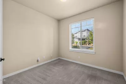 61065 SE Sydney Harbor Drive, Bend, OR 97702 - Photo 36