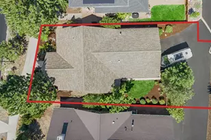 740 Northwest Mount Washington Drive, Bend, OR 97703 - Photo 26