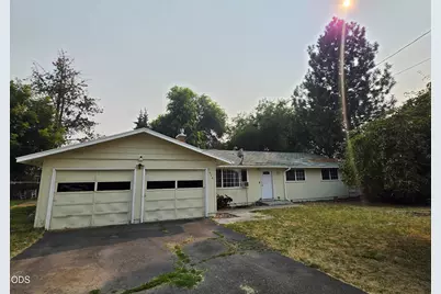 5608 Bel Aire Drive, Klamath Falls, OR 97603 - Photo 1