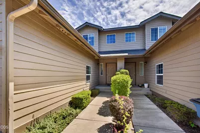 744 NE Savannah Drive, Bend, OR 97701 - Photo 6