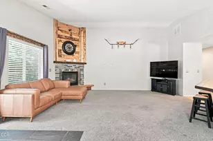 3460 Poppywoods Dr, Medford, OR 97504 - Photo 8