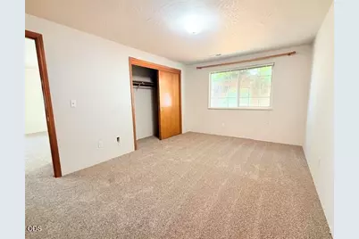 1004 Glengrove Avenue, Central Point, OR 97502 - Photo 12