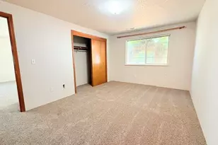 1004 Glengrove Ave, Central Point, OR 97502 - Photo 12