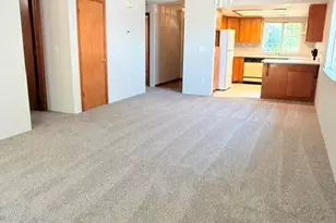 1004 Glengrove Ave, Central Point, OR 97502 - Photo 4