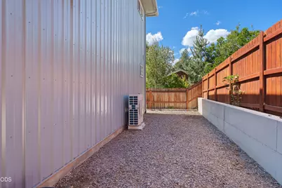 151 SW Roosevelt Avenue # 1 & 2, Bend, OR 97702 - Photo 46