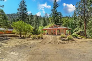 4539 OR-238, Jacksonville, OR 97530 - Photo 2