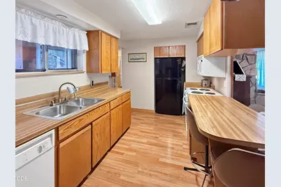 2640 NE 8th Street, Bend, OR 97701 - Photo 12