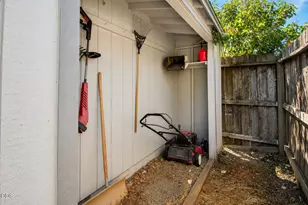 935 Pittview Ave, Central Point, OR 97502 - Photo 24