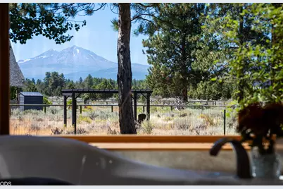 17690 Mountain View Road, Sisters, OR 97759 - Photo 34
