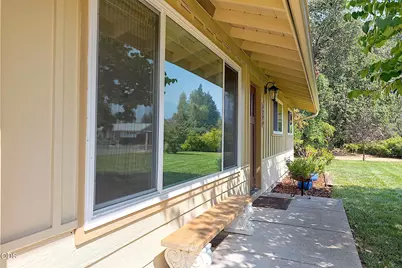 1744 Overland Drive, Grants Pass, OR 97527 - Photo 6