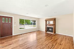 1744 Overland Dr, Grants Pass, OR 97527 - Photo 10