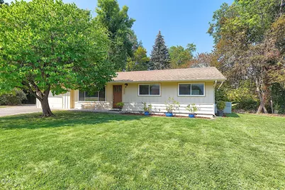 1744 Overland Drive, Grants Pass, OR 97527 - Photo 2