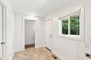 1744 Overland Dr, Grants Pass, OR 97527 - Photo 20